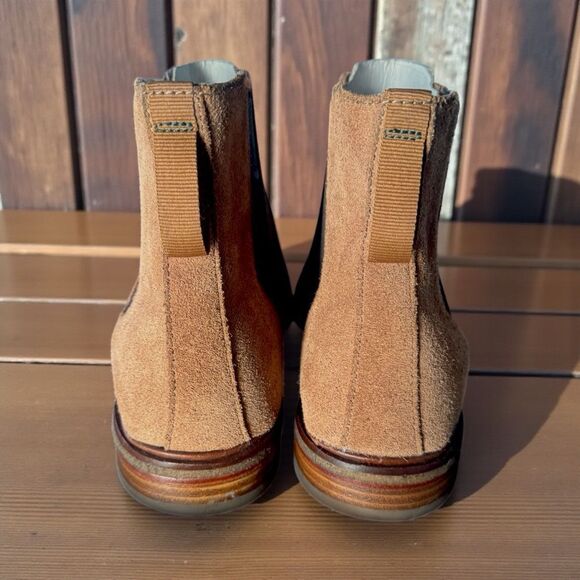 Clarks Men’s Suede UpBoot  l Slip On l Size 10.5M l EUC l no box main image 10